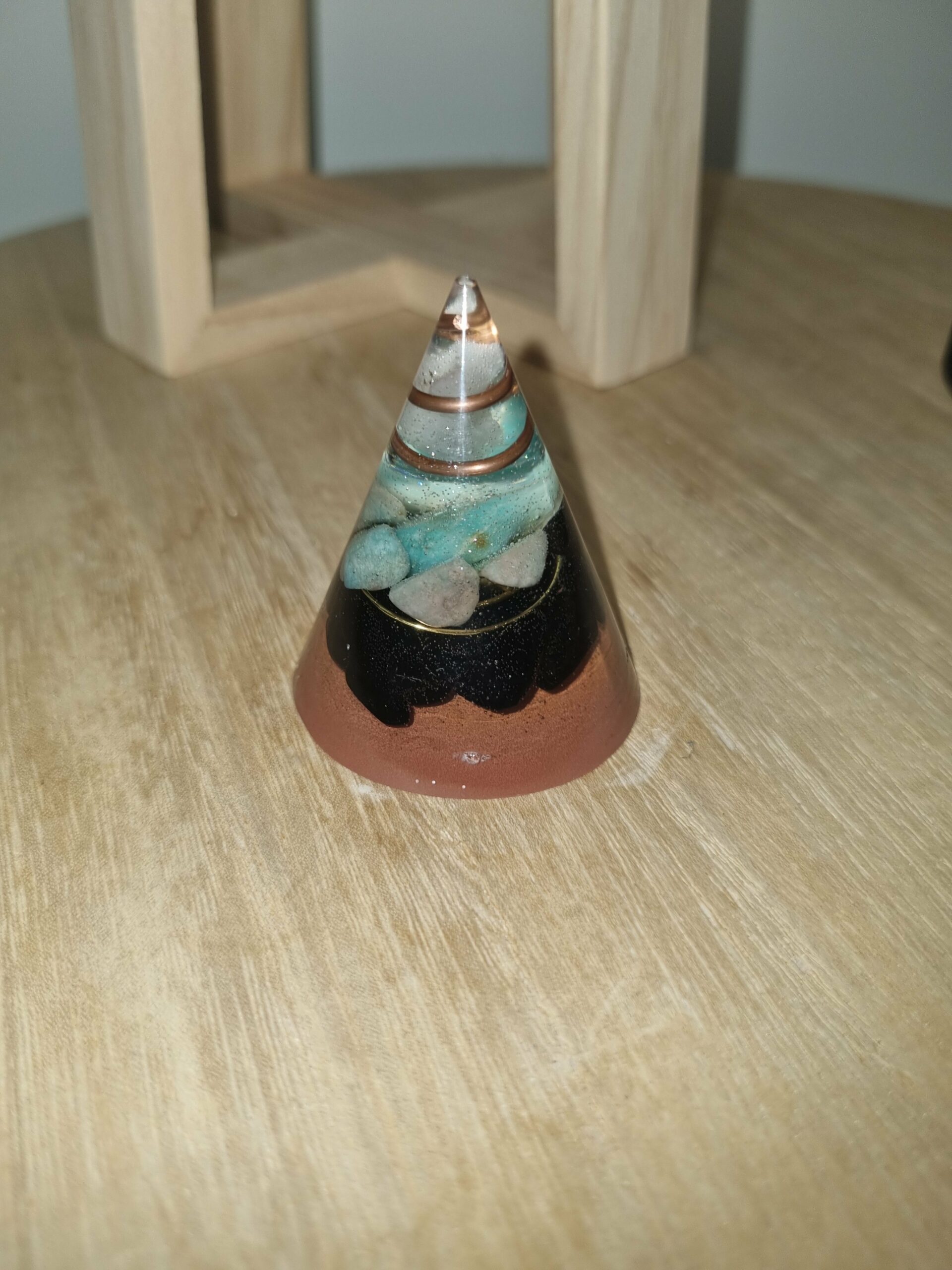 Orgonite cône
