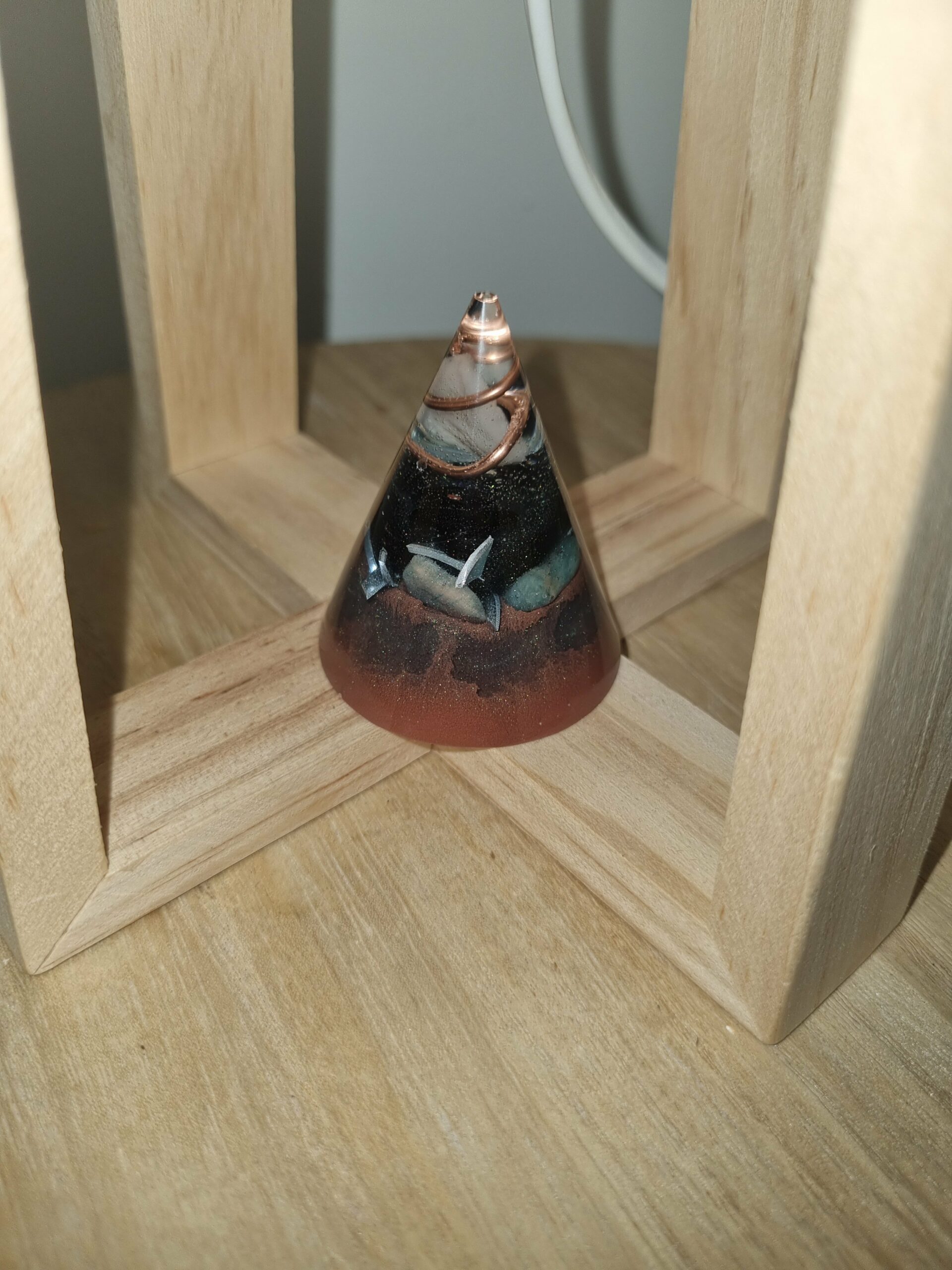 Orgonite cône
