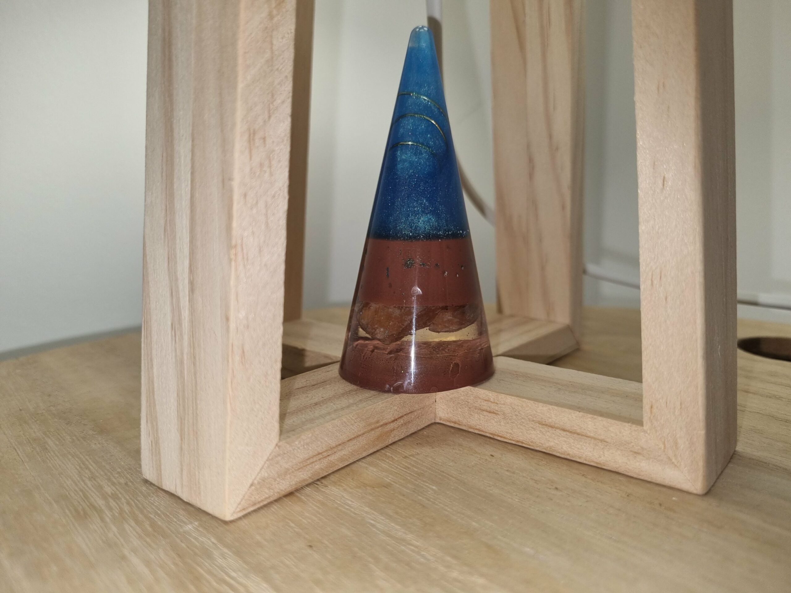 Orgonite cône